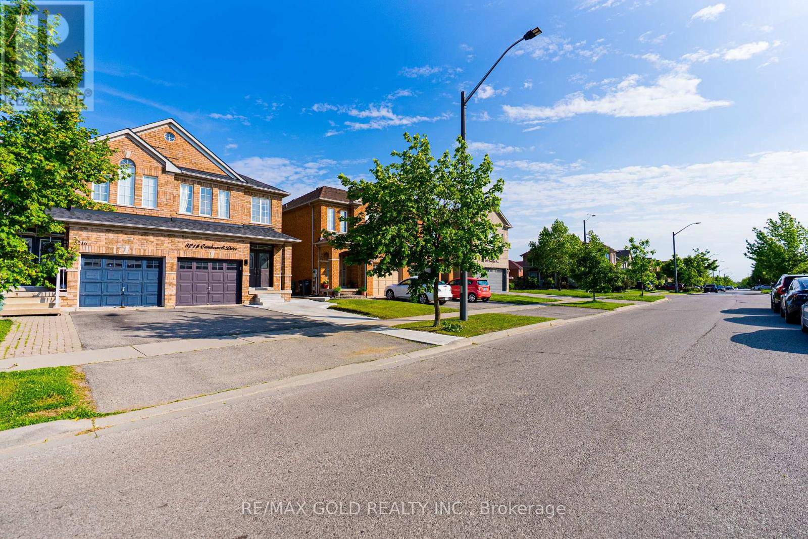 Mississauga (churchill Meadows), ON L5M6S8,3218 CAMBERWELL DRIVE