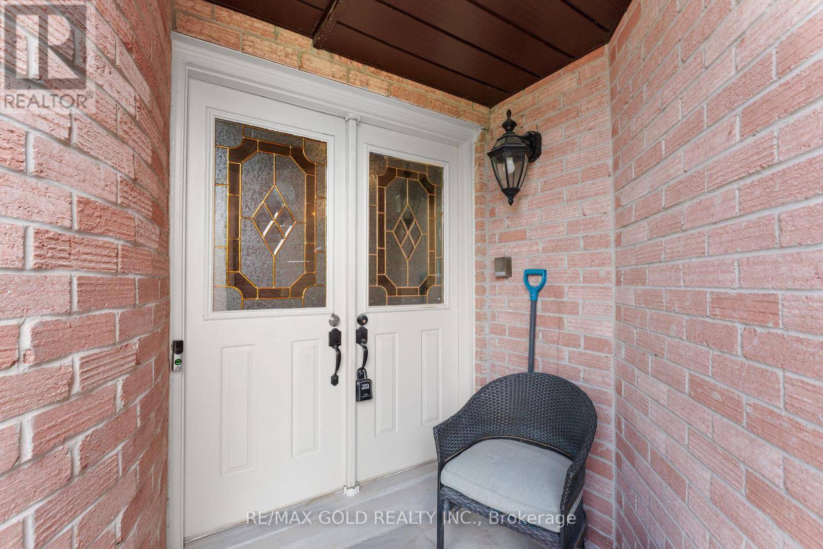 Brampton (northwood Park), ON L6X4E3,31 CASTLEHILL ROAD
