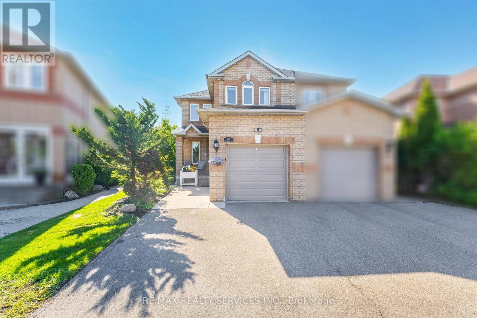Mississauga (hurontario), ON L4Z3Z1,632 LEATHERLEAF DRIVE