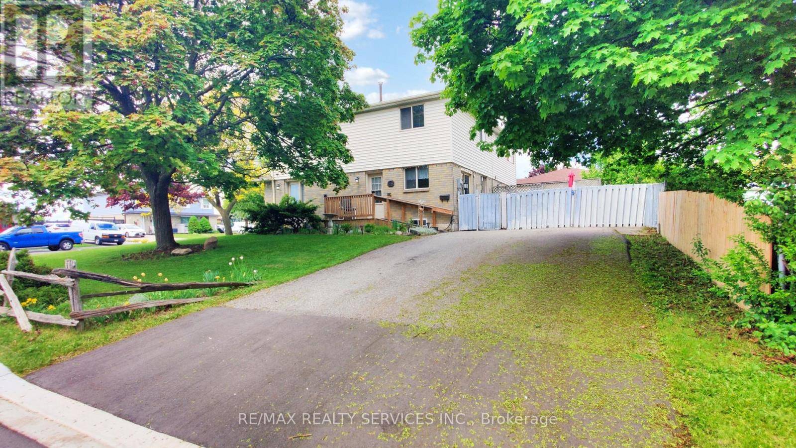 Brampton (northgate), ON L6S1T1,29 GULLIVER CRESCENT