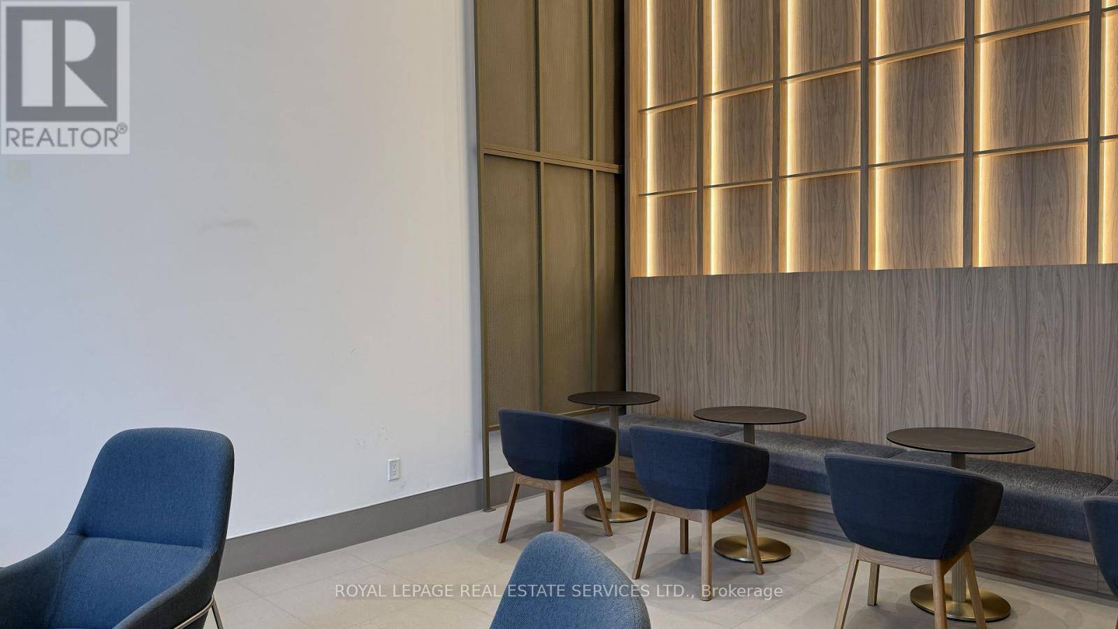 Mississauga (city Centre), ON L5B0L6,430 Square One DR #4311