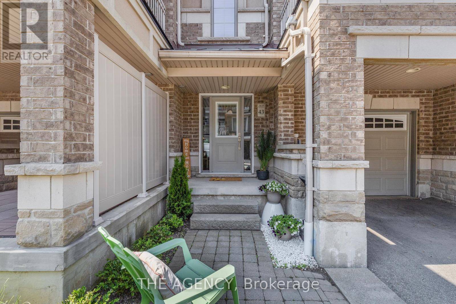 Oakville (wm Westmount), ON L6M0S4,2435 Greenwich DR #43
