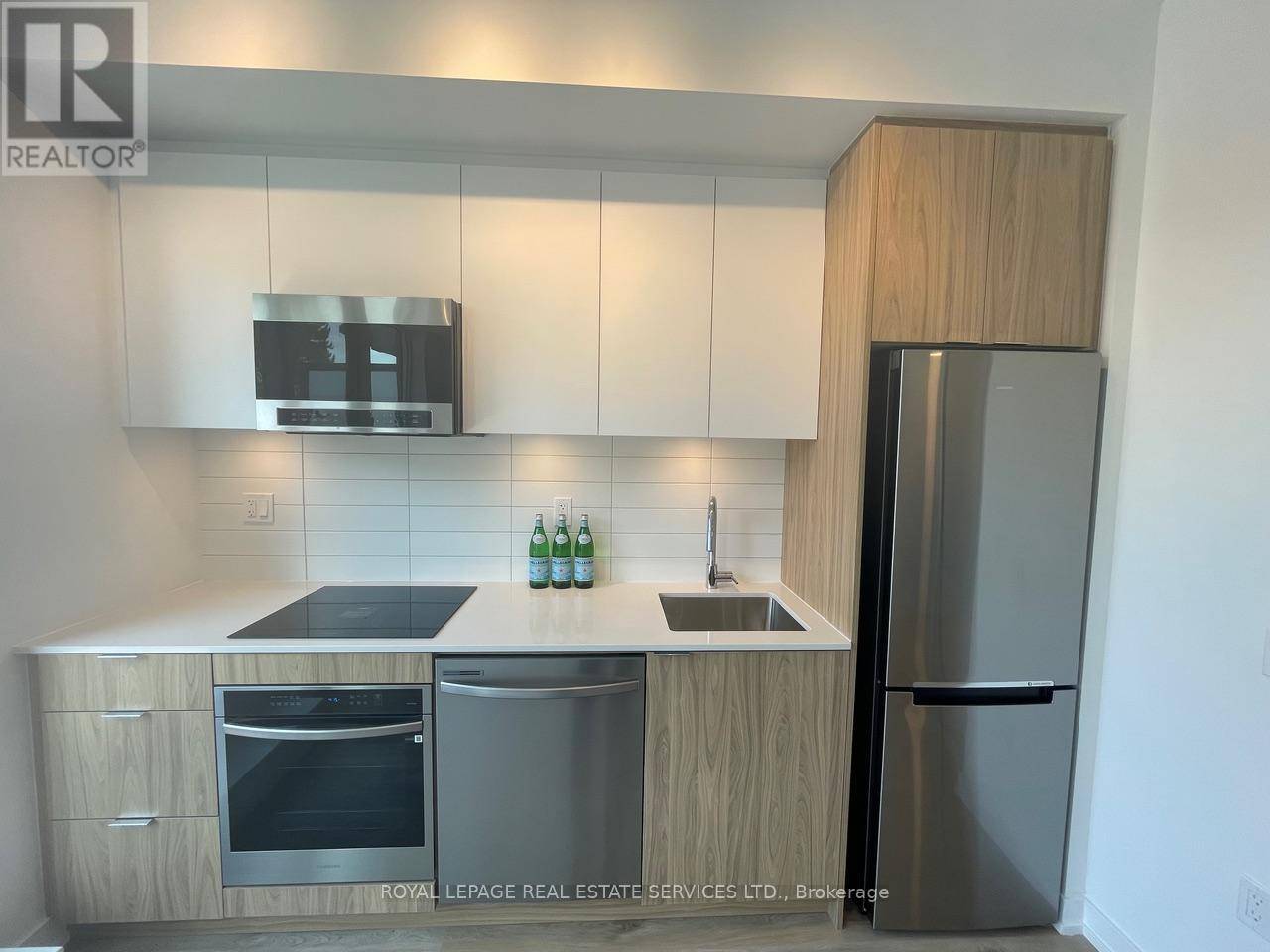 Toronto (stonegate-queensway), ON M8Z4E8,6 Chartwell RD #316