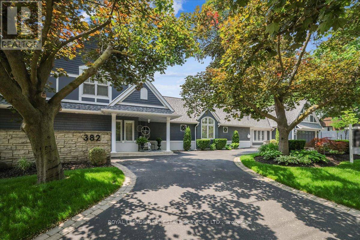 Oakville (oo Old Oakville), ON L6J3H5,382 TRAFALGAR ROAD
