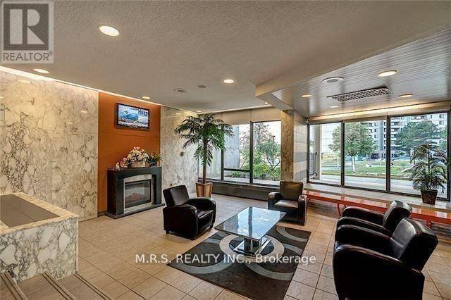Toronto (black Creek), ON M3N2Y4,5 San Romano WAY #804