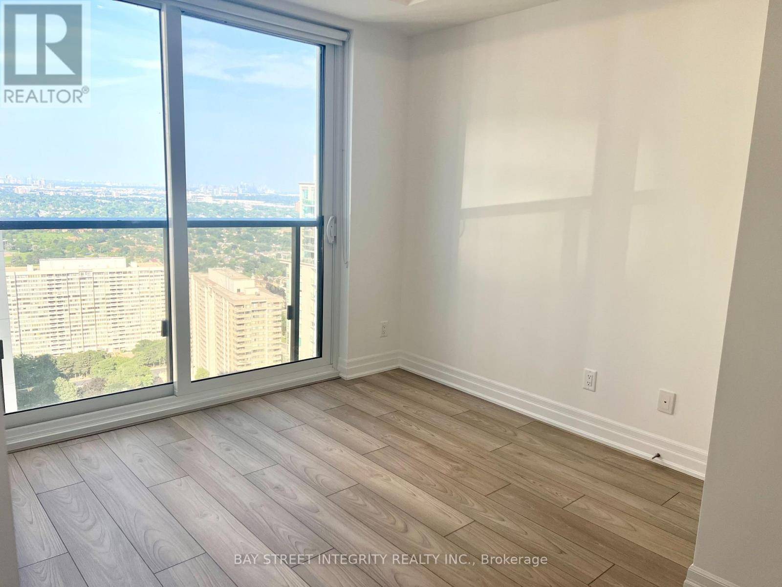 Mississauga (city Centre), ON L5B0N3,36 Elm DR West #3204