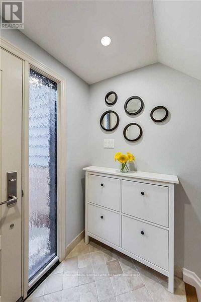Mississauga (erin Mills), ON L5L1R3,2128 MILLWAY GATE