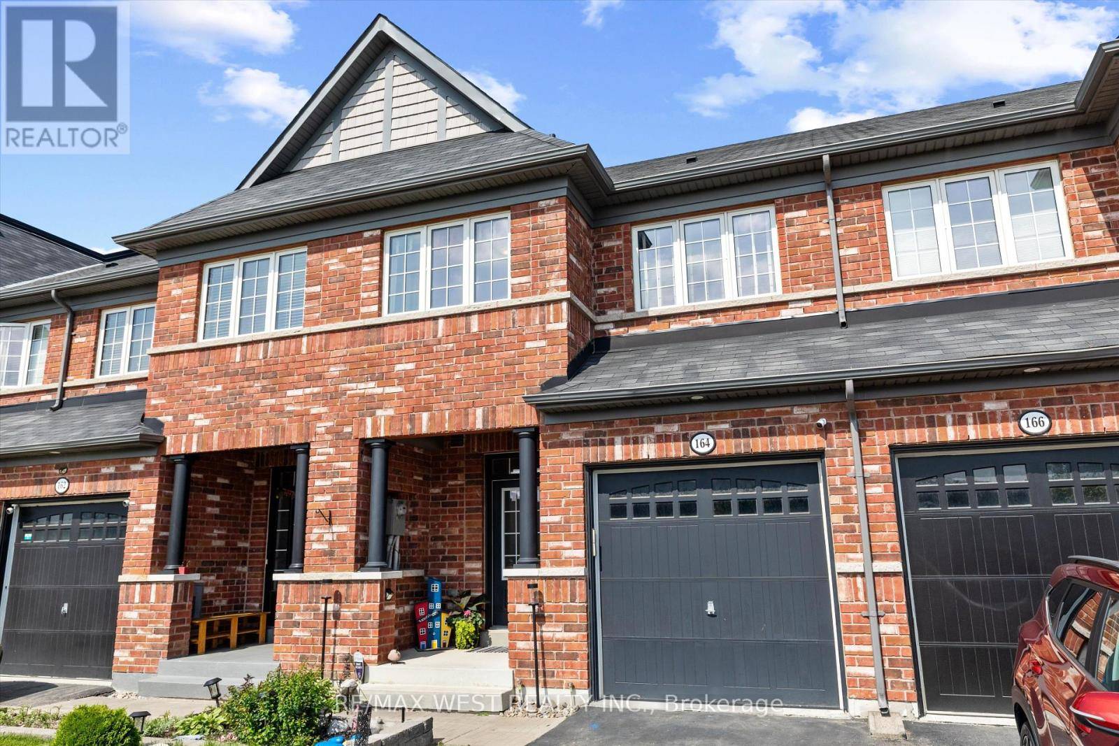 Brampton (sandringham-wellington), ON L6R3R2,164 SUSSEXVALE DRIVE