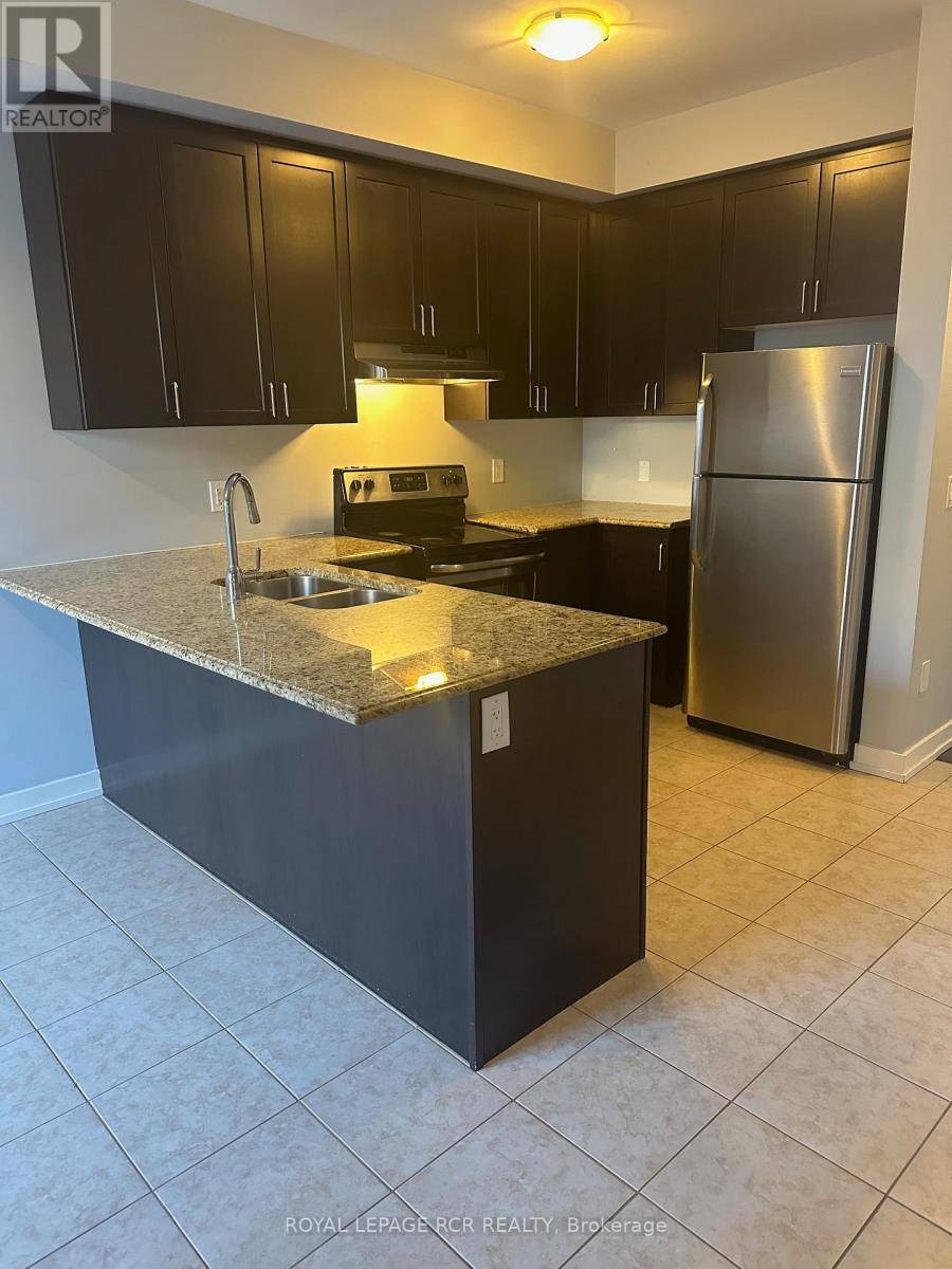 Brampton (sandringham-wellington North), ON L6R0B3,17 LEDGER POINT CRESCENT