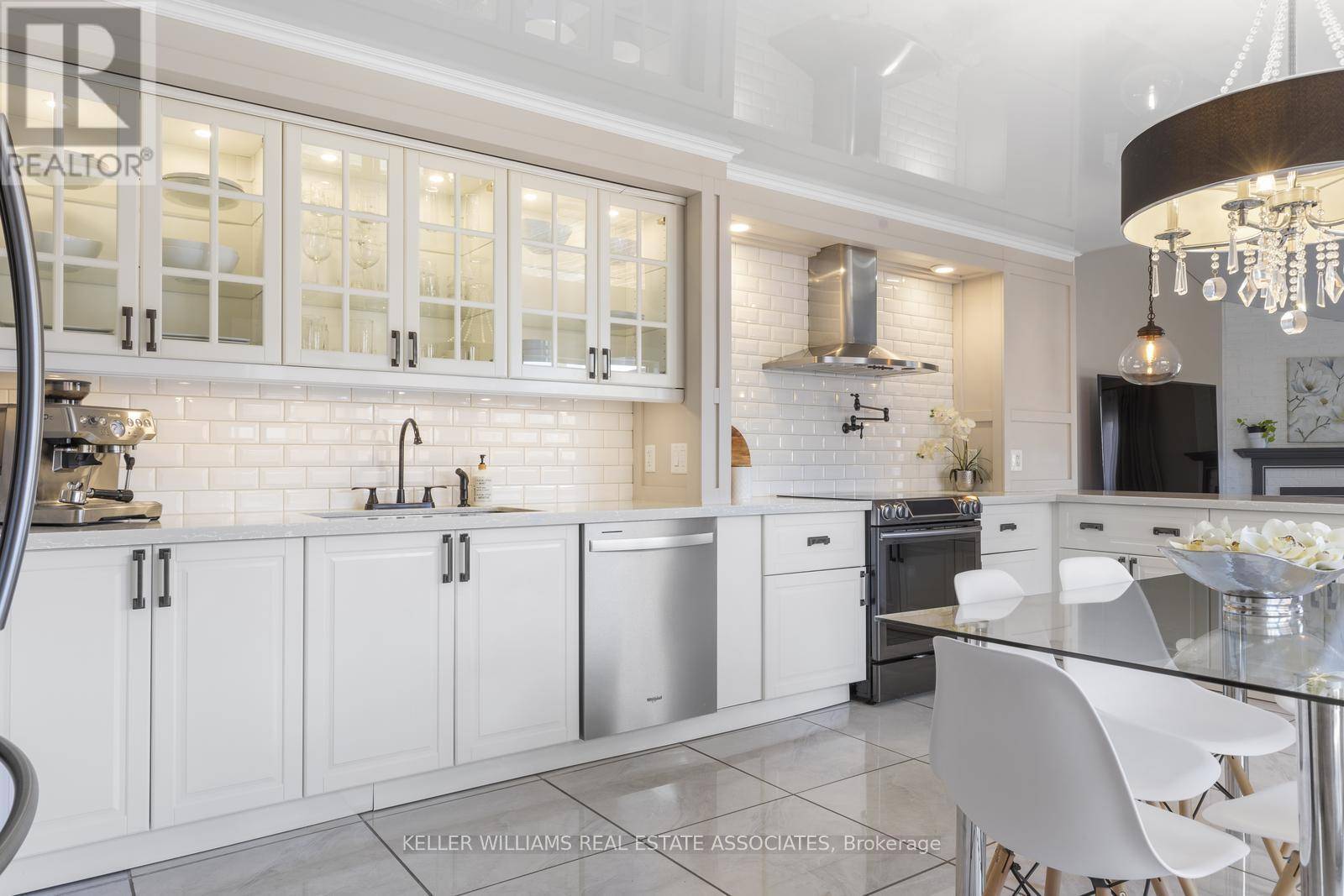 Mississauga (erin Mills), ON L5L2C4,4115 BARBICAN DRIVE