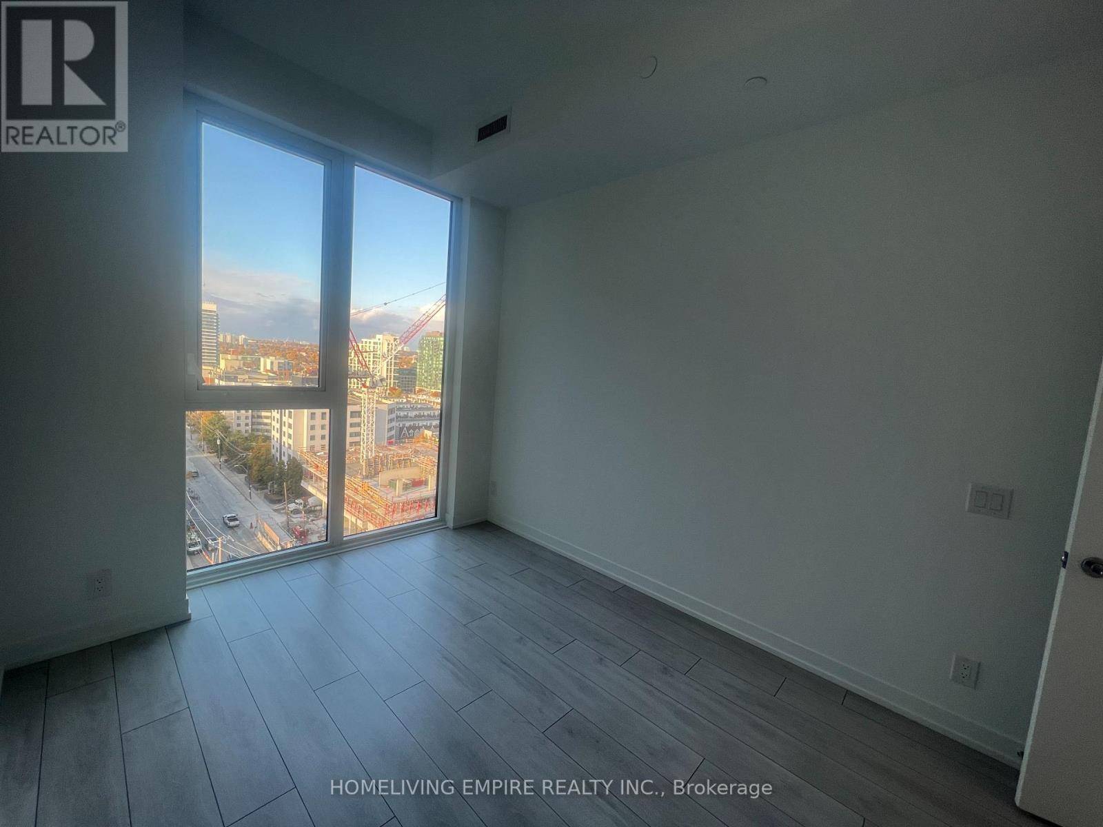 Toronto (south Parkdale), ON M6K0H8,270 Dufferin ST #1103