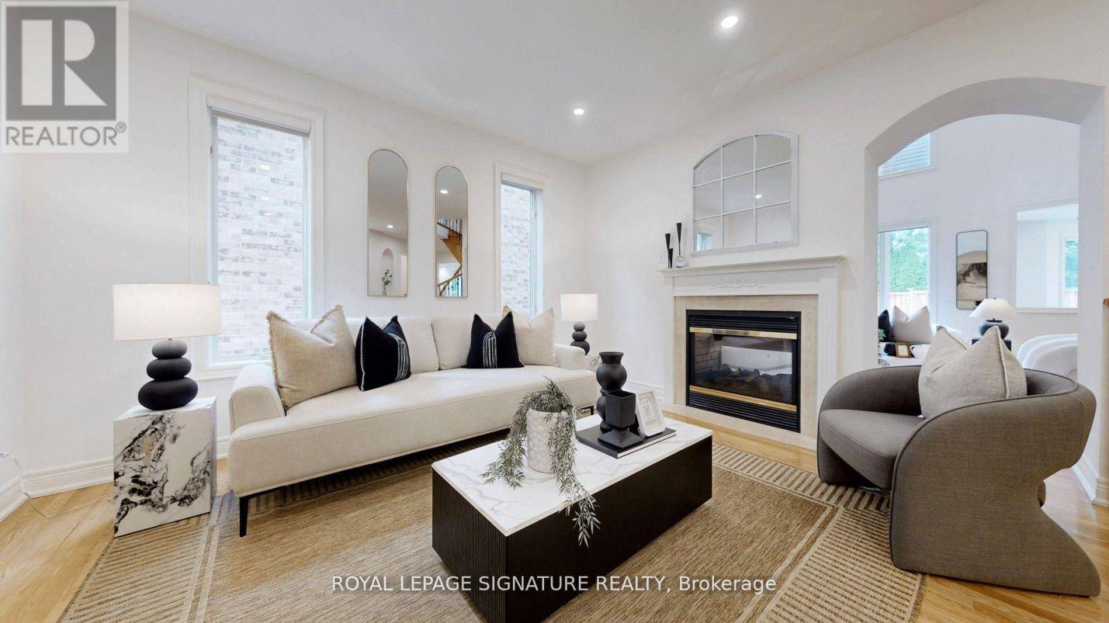 Oakville (jc Joshua Creek), ON L6H7V4,2238 LYNDHURST DRIVE
