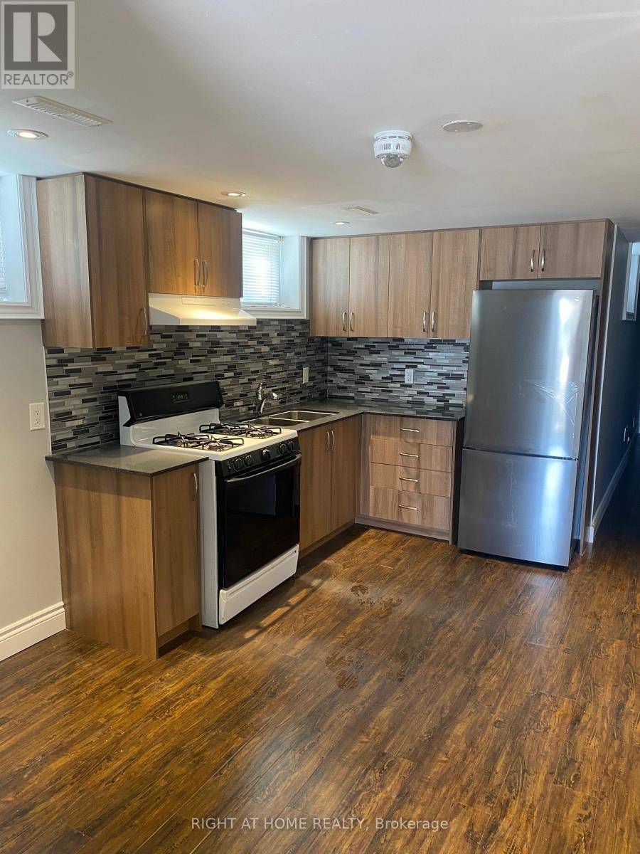 Mississauga (applewood), ON L4Y3B4,3083 RYMAL ROAD