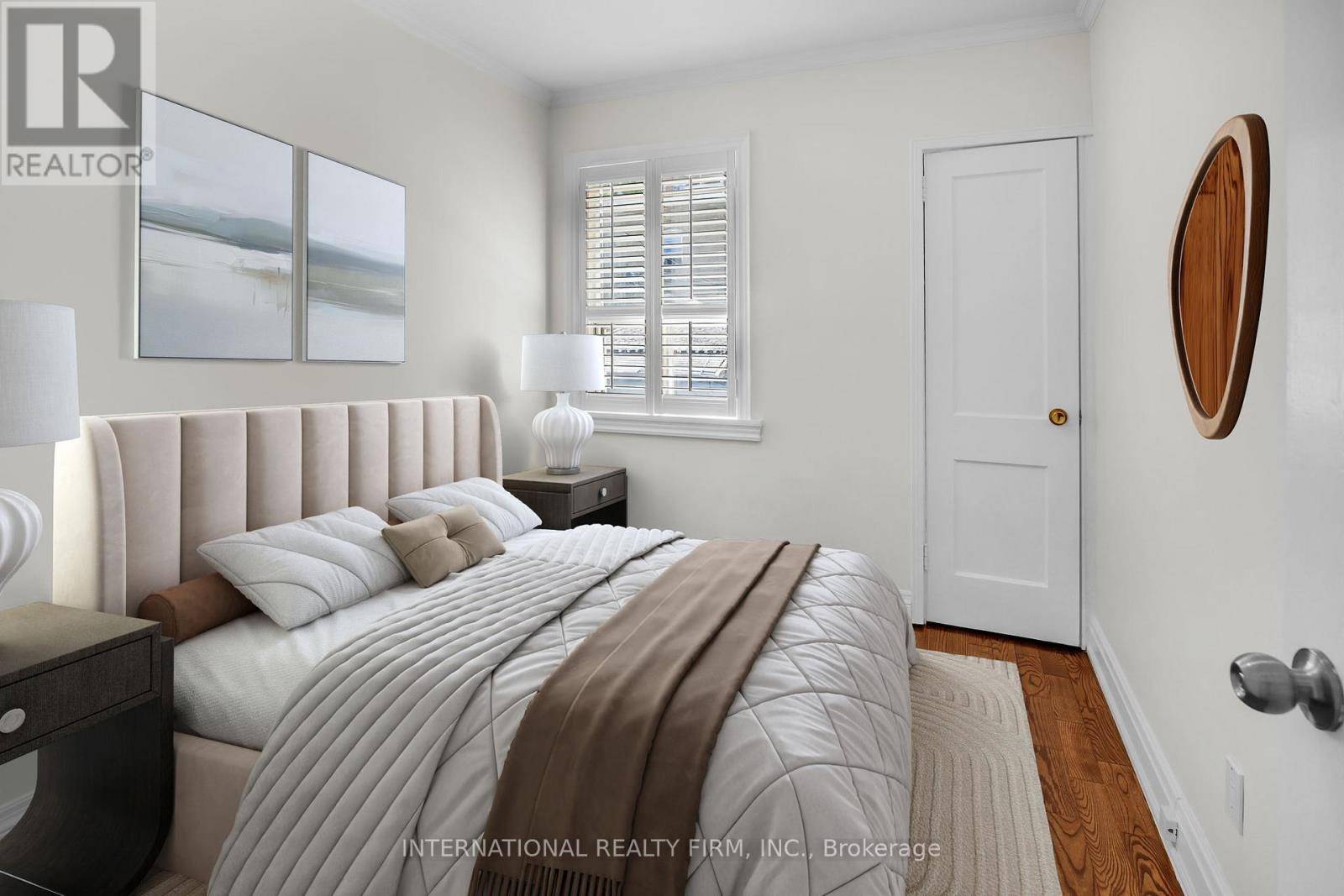 Toronto (briar Hill-belgravia), ON M6E2M3,229 LIVINGSTONE AVENUE