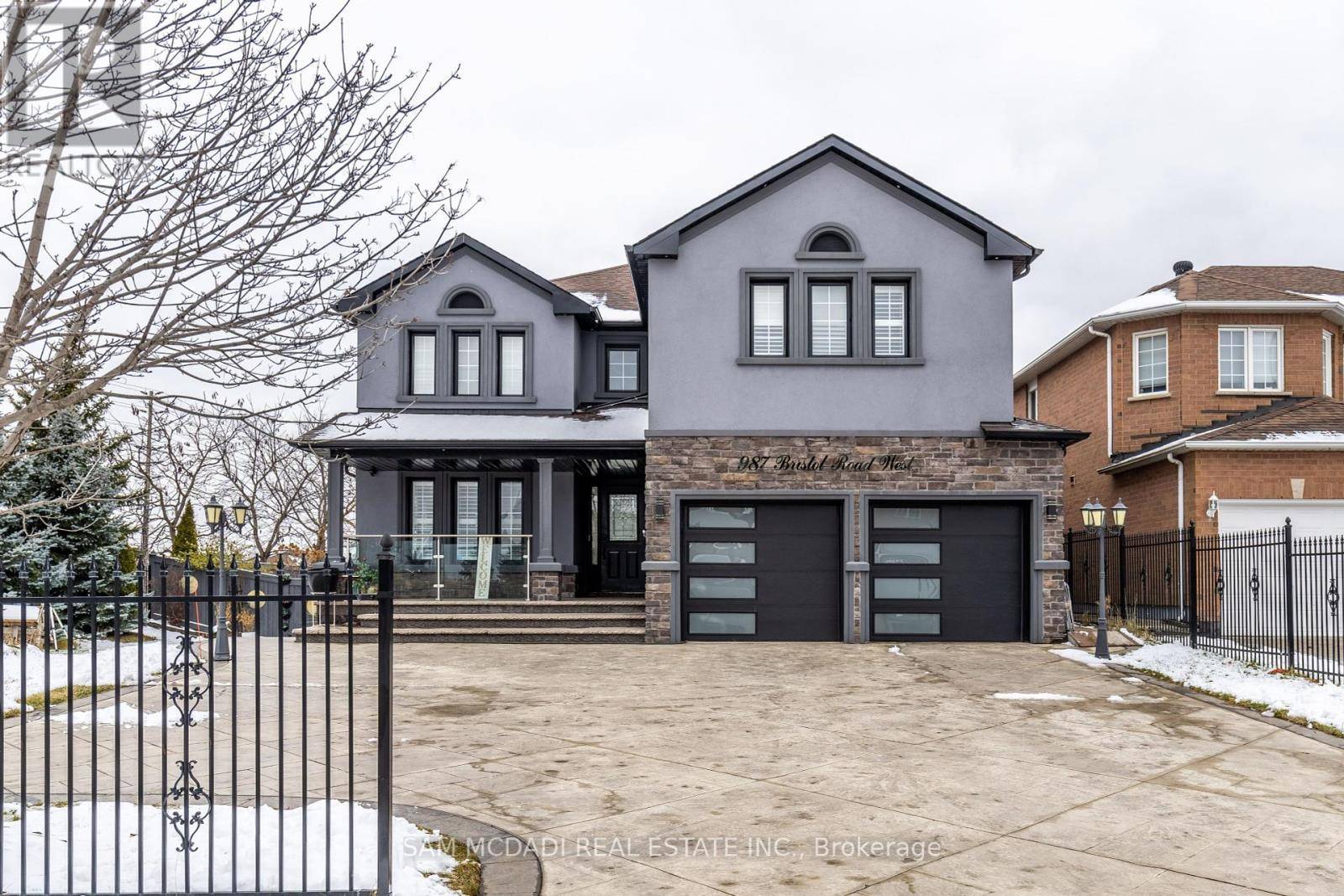 Mississauga (east Credit), ON L5V2N9,987 Bristol RD West #Bsmt-Rm1
