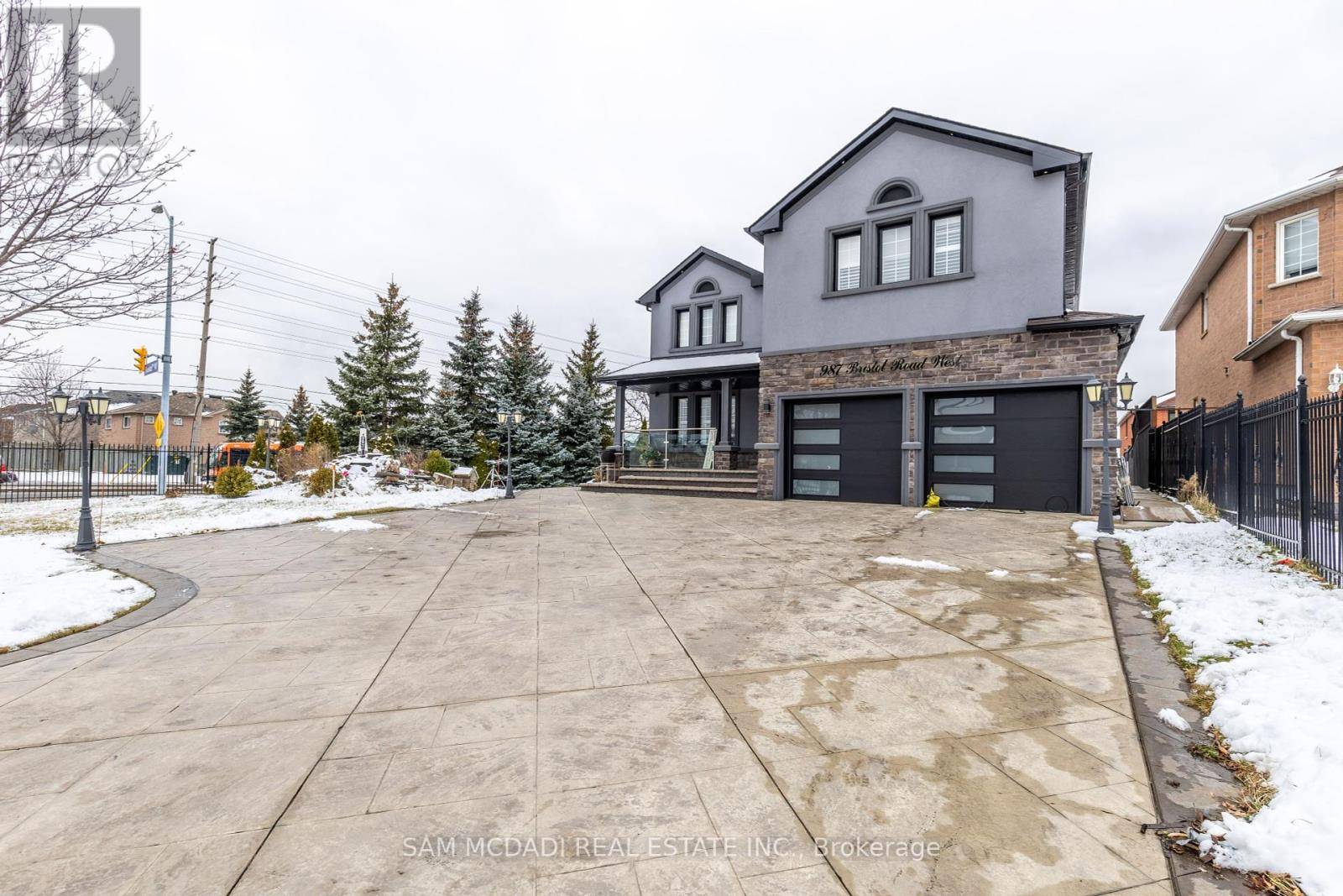 Mississauga (east Credit), ON L5V2N9,987 Bristol RD West #Bsmt-Rm2