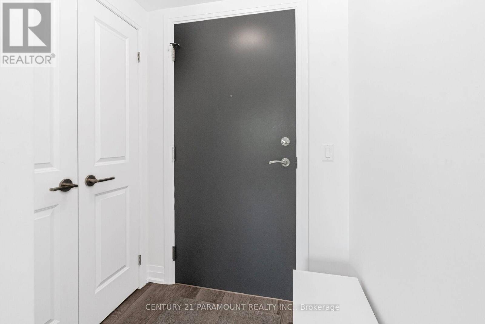 Brampton (bram East), ON L6P0Y6,95 Attmar DR #120