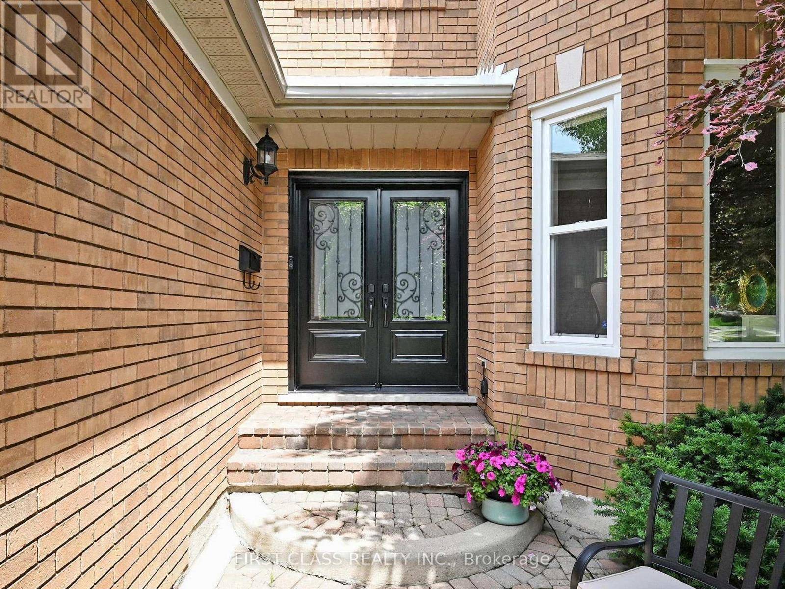 Mississauga (erin Mills), ON L5L5V9,3940 ROLLING VALLEY DRIVE