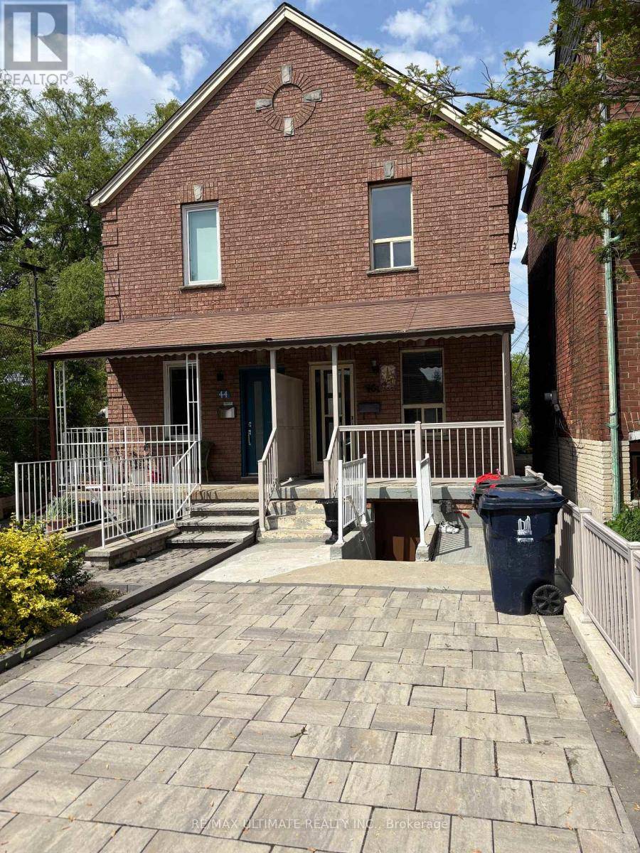 Toronto (dovercourt-wallace Emerson-junction), ON M6H3J9,46 BRISTOL AVENUE