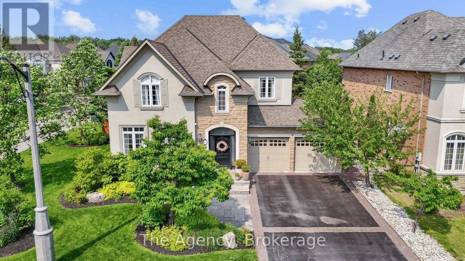 Oakville (br Bronte), ON L6L6W7,297 FRITILLARY STREET