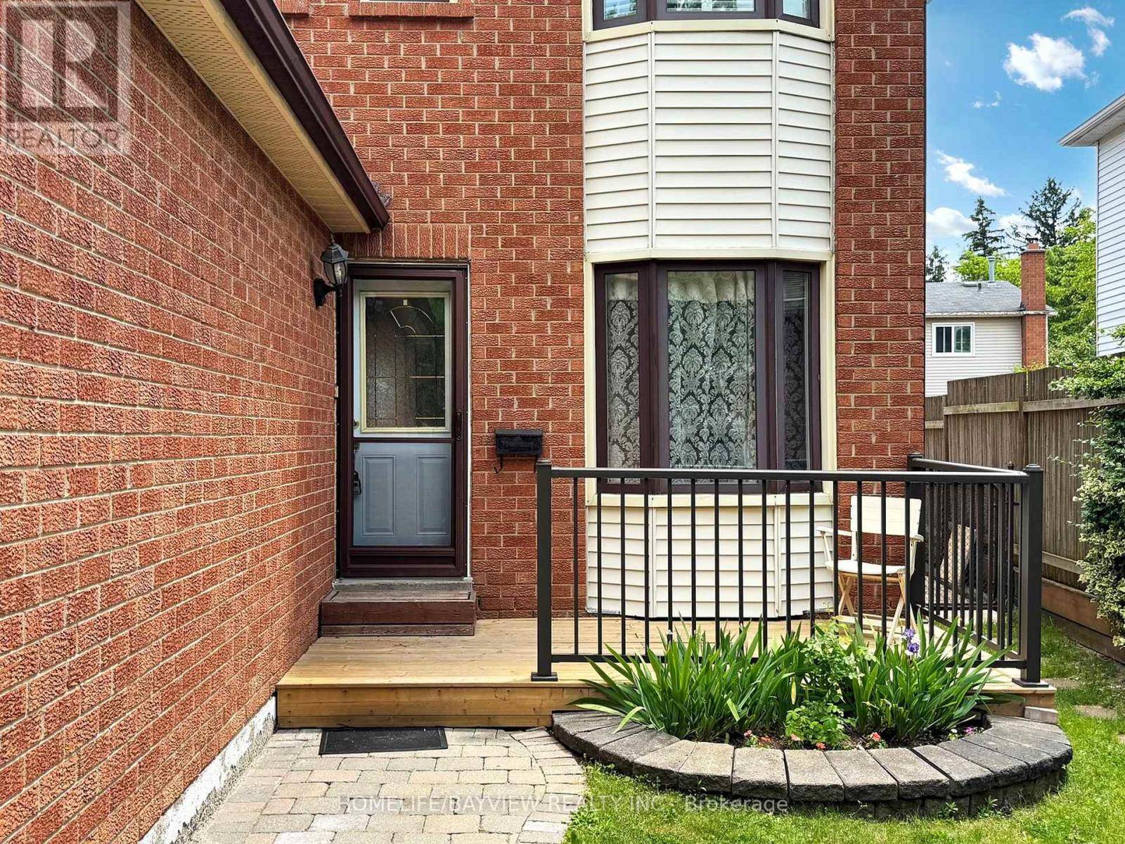 Brampton (heart Lake East), ON L6Z2C1,37 OLEANDER CRESCENT