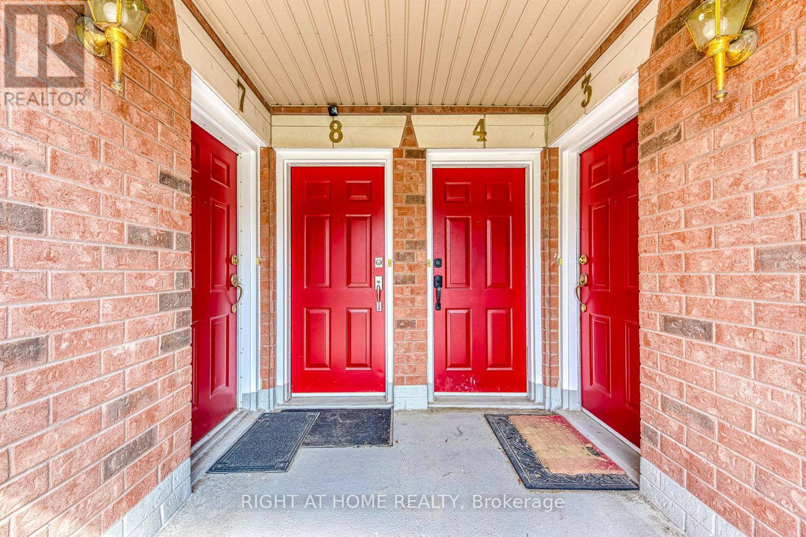 Mississauga (cooksville), ON L5B4K3,605 Shoreline DR #8