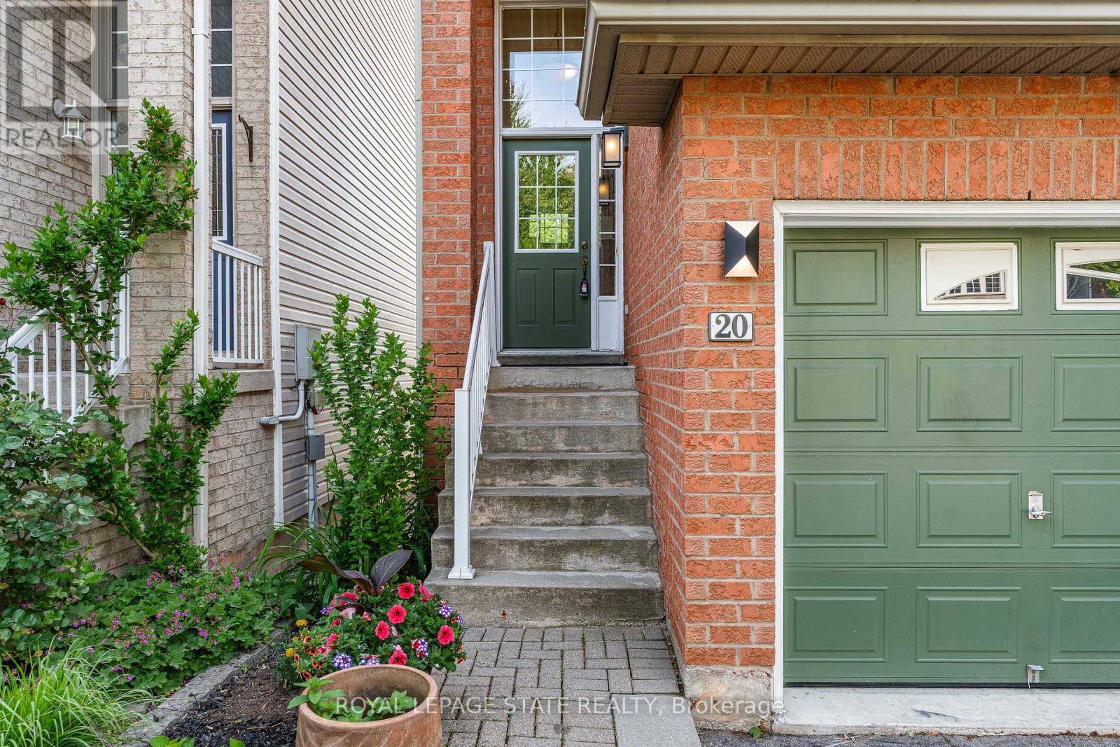 Burlington (appleby), ON L7L7H5,5090 Fairview ST #20