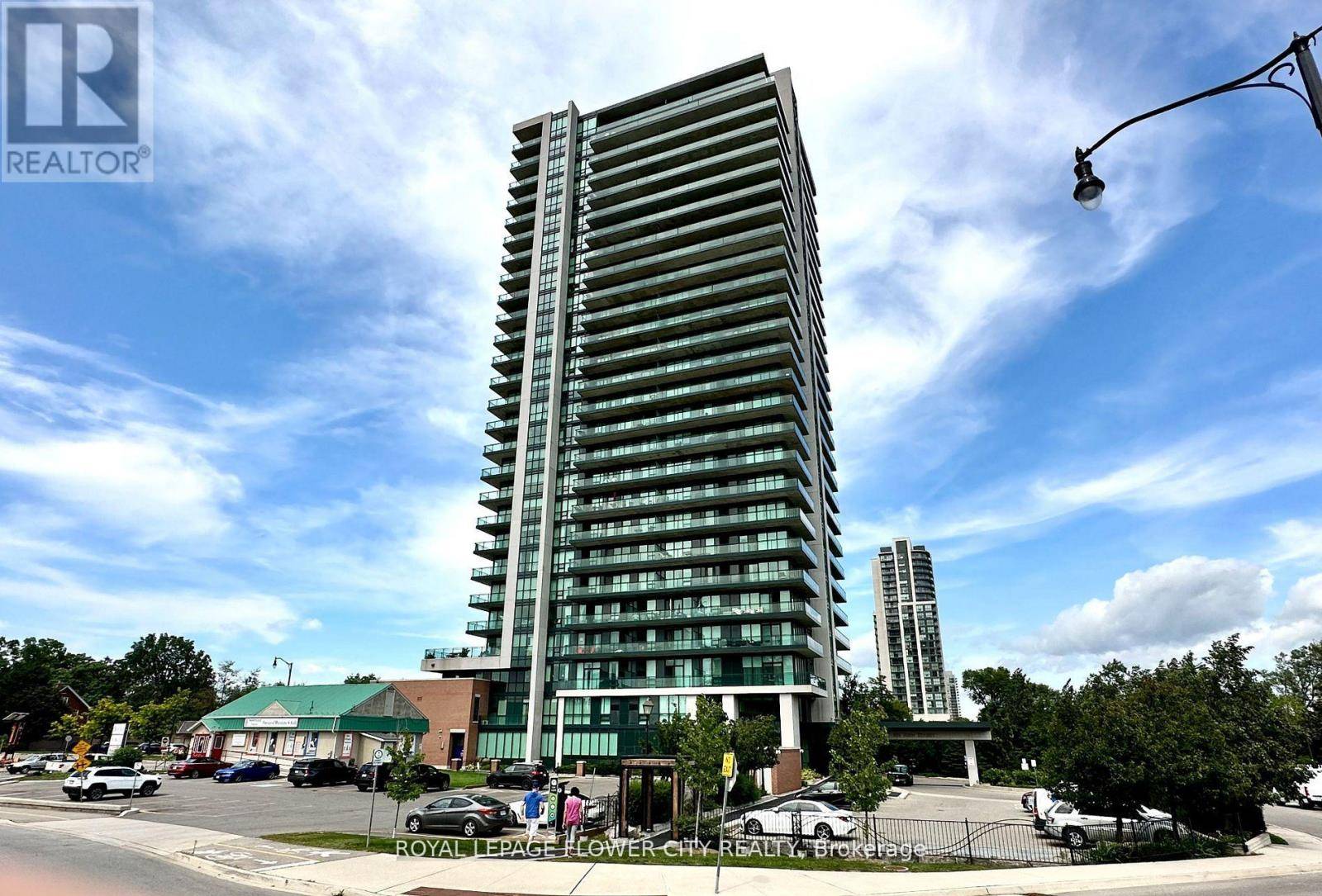 Brampton (downtown Brampton), ON L6W0A8,100 John ST #2201