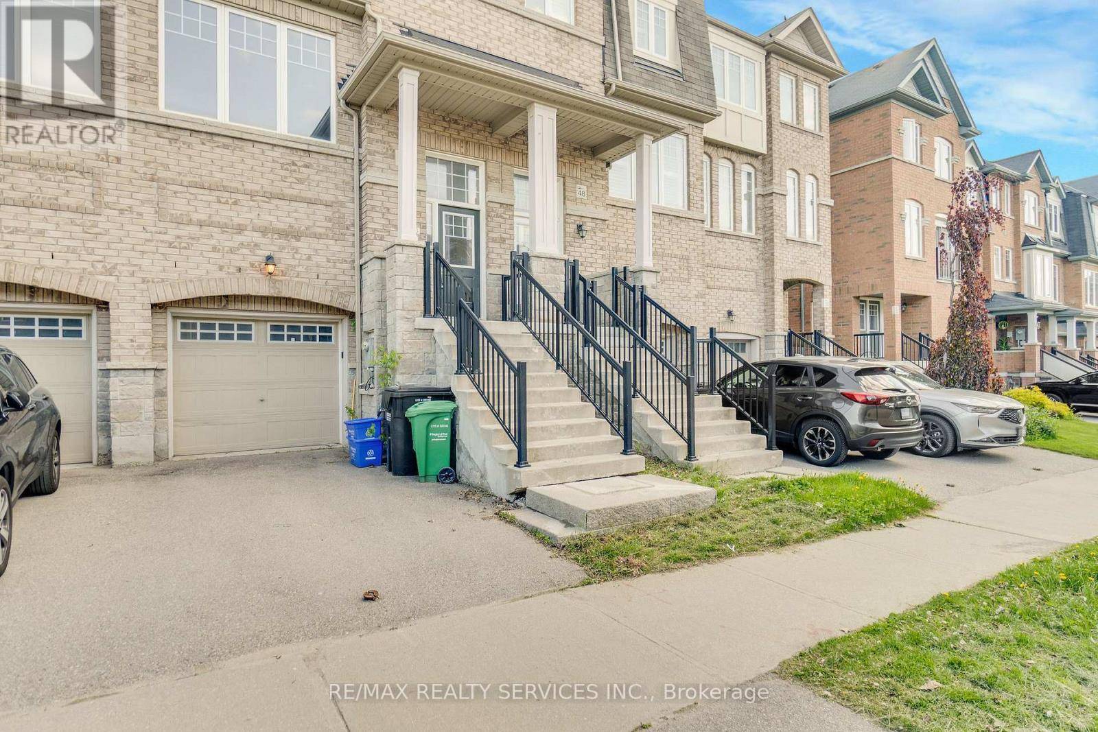 Brampton (heart Lake East), ON L5R4B1,46 NEW PINES TRAIL