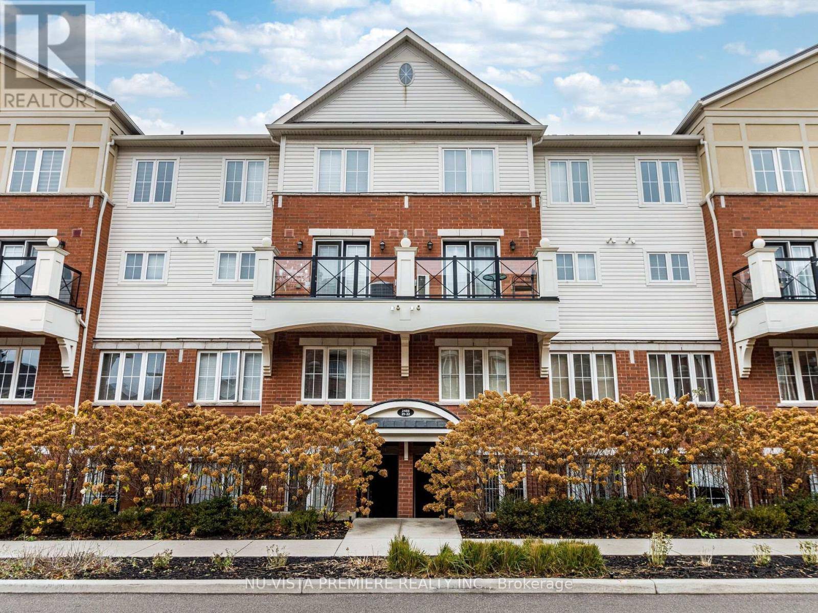 Oakville (ro River Oaks), ON L6H0K1,2488 Post RD #22
