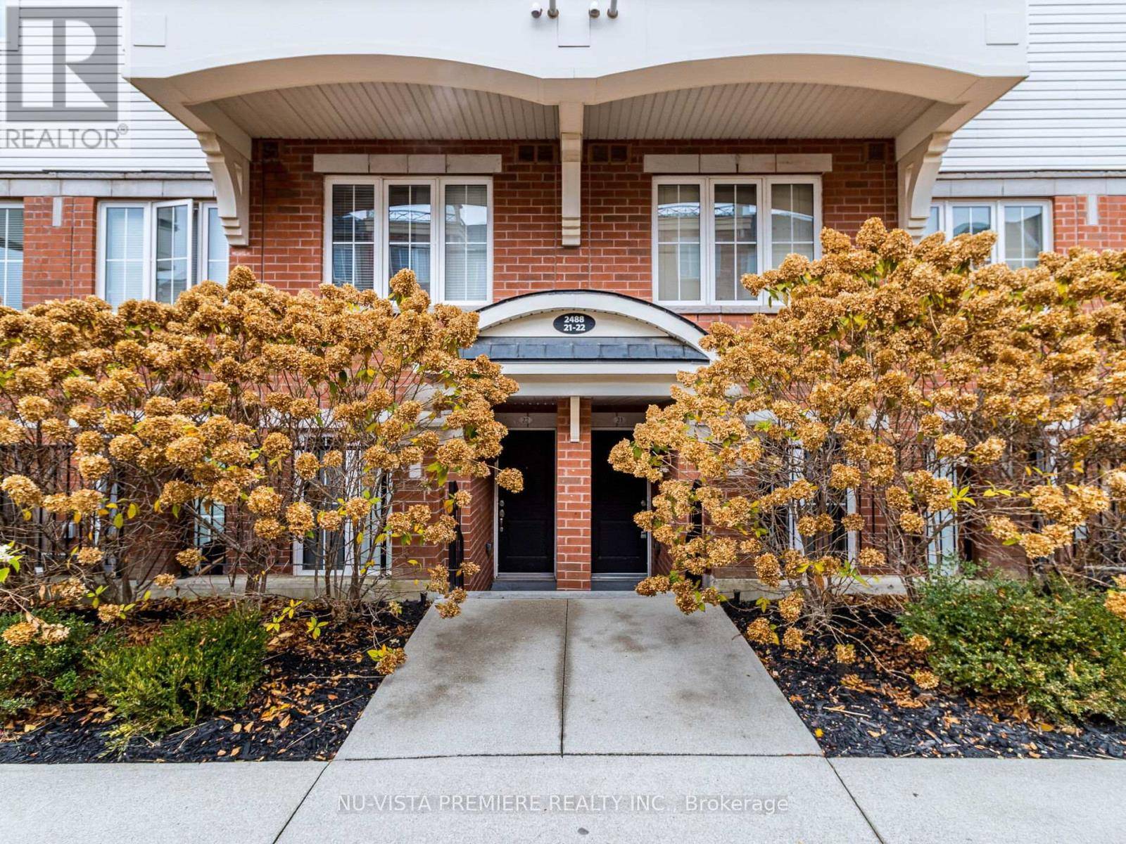 Oakville (ro River Oaks), ON L6H0K1,2488 Post RD #22