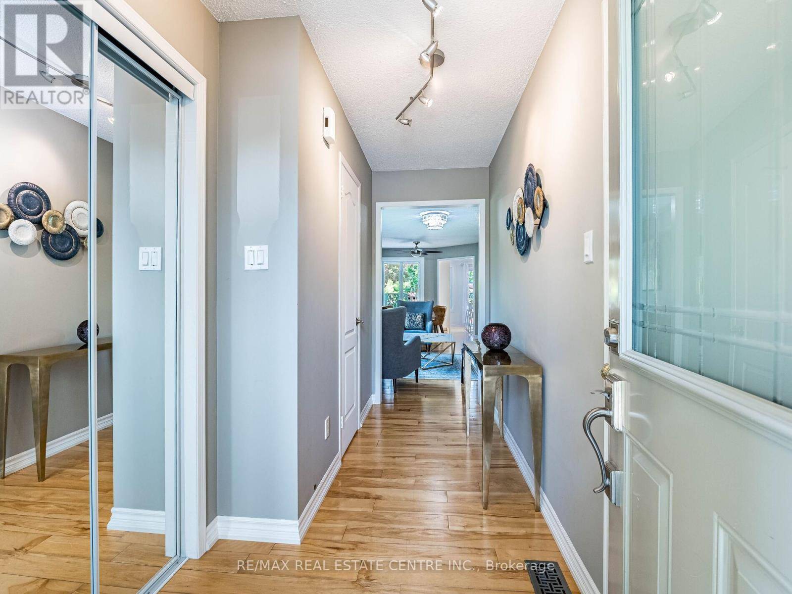 Oakville (wt West Oak Trails), ON L6M3M1,1126 WESTVIEW TERRACE S