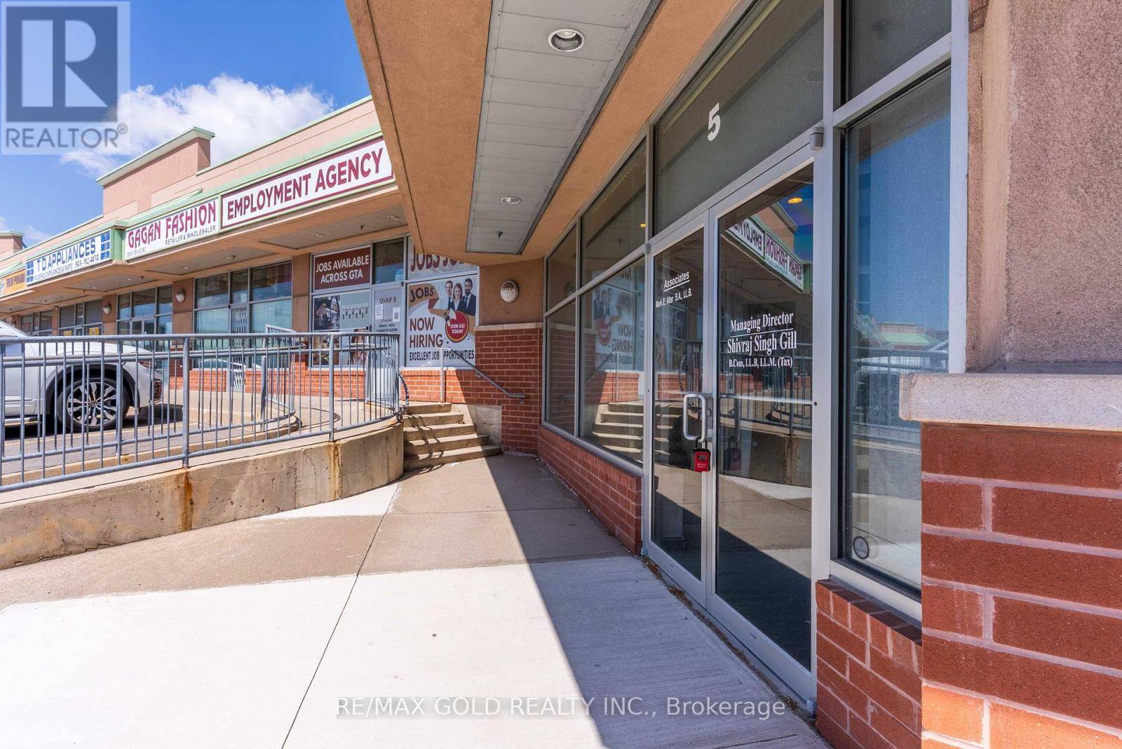 Brampton (parkway Belt Industrial Area), ON L6T0C2,351 Parkhurst #5