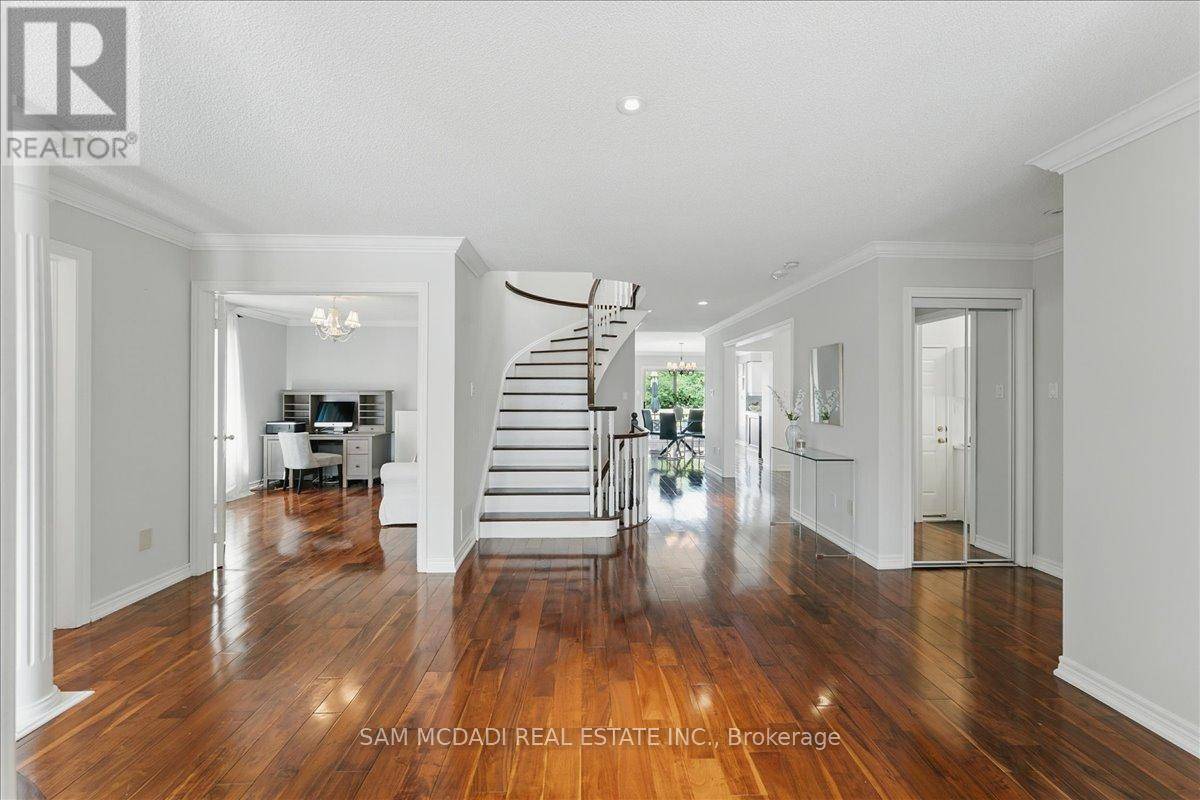 Oakville (jc Joshua Creek), ON L6H6E8,1463 BAYSHIRE DRIVE