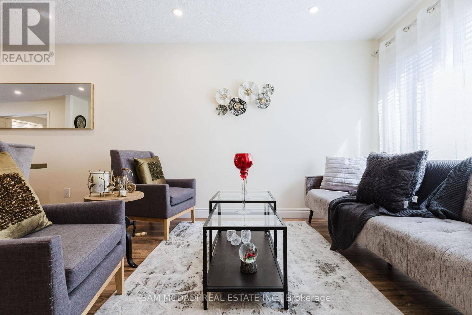 Milton (bm Bronte Meadows), ON L9T4V6,522 ROSEHEATH DRIVE