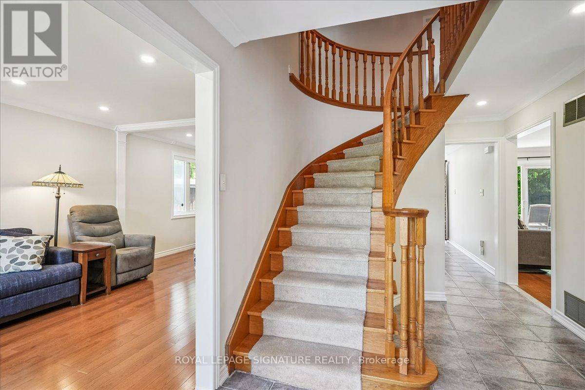 Mississauga (lorne Park), ON L5H4C9,1001 CUTLER COURT