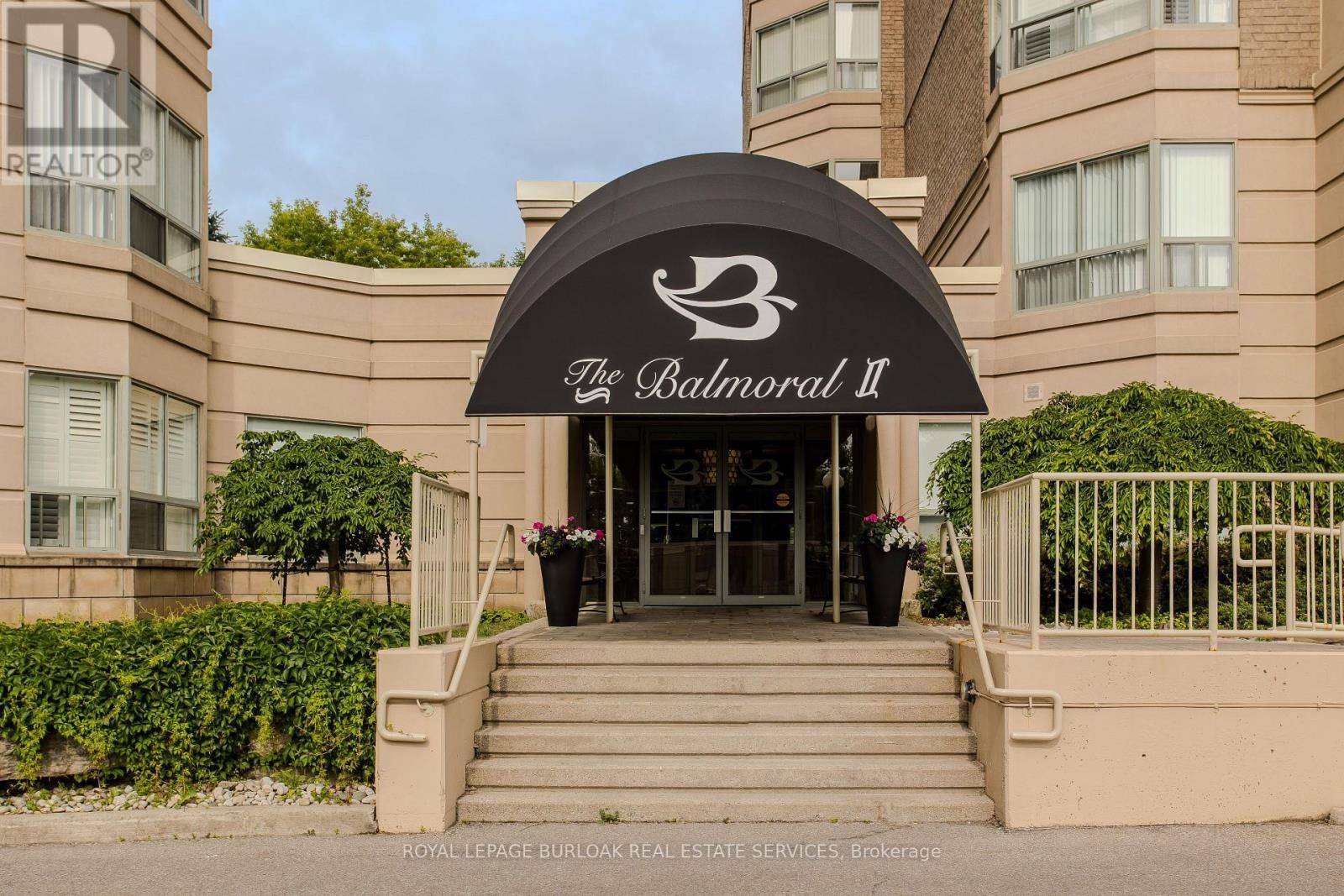 Burlington (mountainside), ON L7P5C2,2085 Amherst Heights DR #401