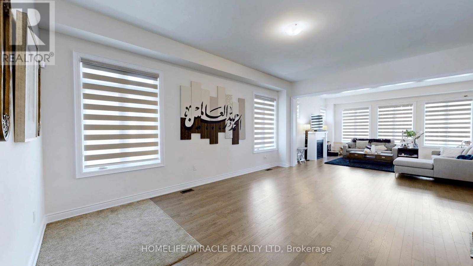 Oakville (go Glenorchy), ON L6H0Y7,50 WILLIAM CRAWLEY WAY