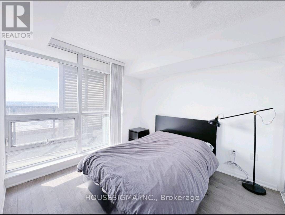 Toronto (yorkdale-glen Park), ON M6A0B6,830 Lawrence AVE West #2501