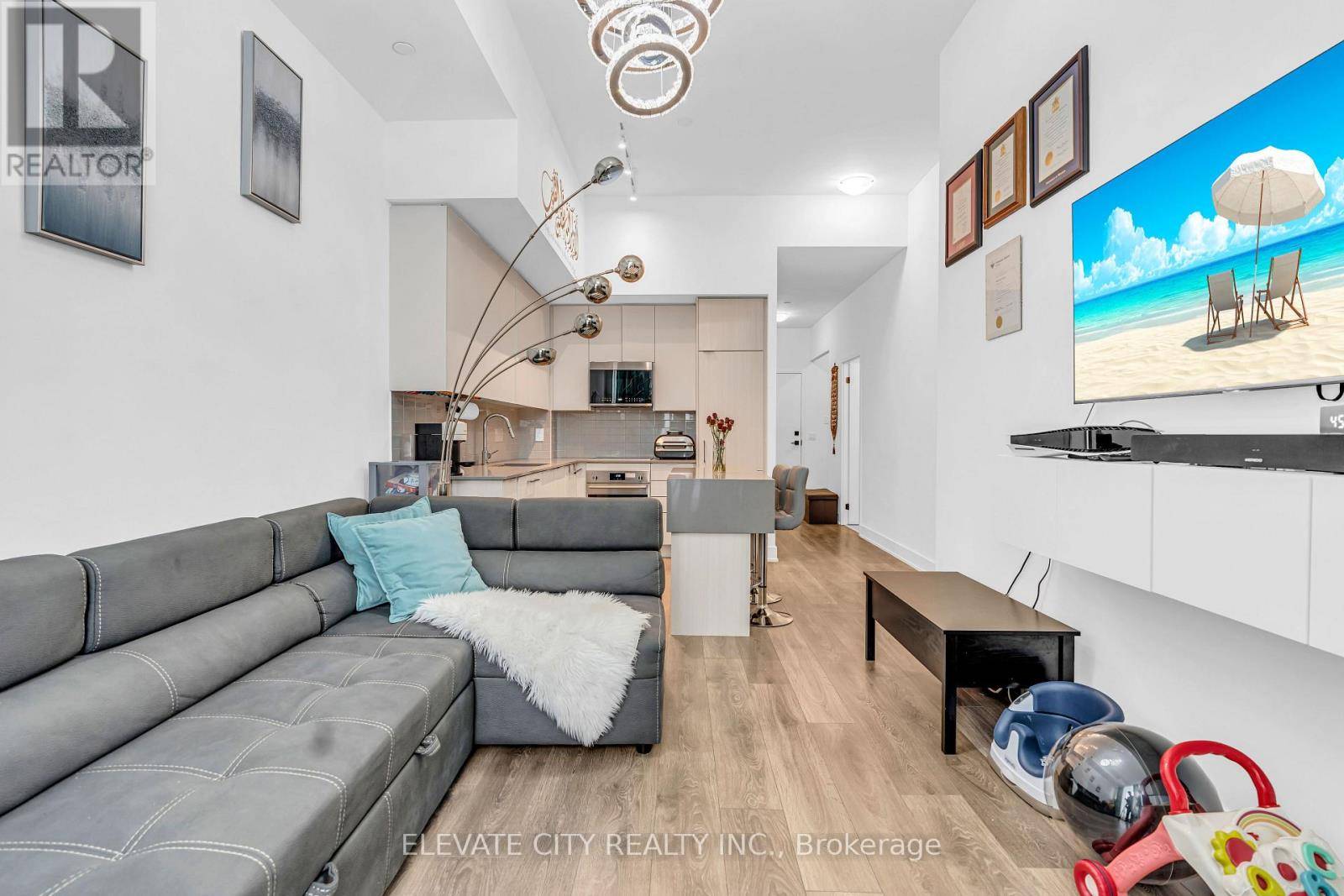 Oakville (ro River Oaks), ON L6H3R9,2489 Taunton RD #219