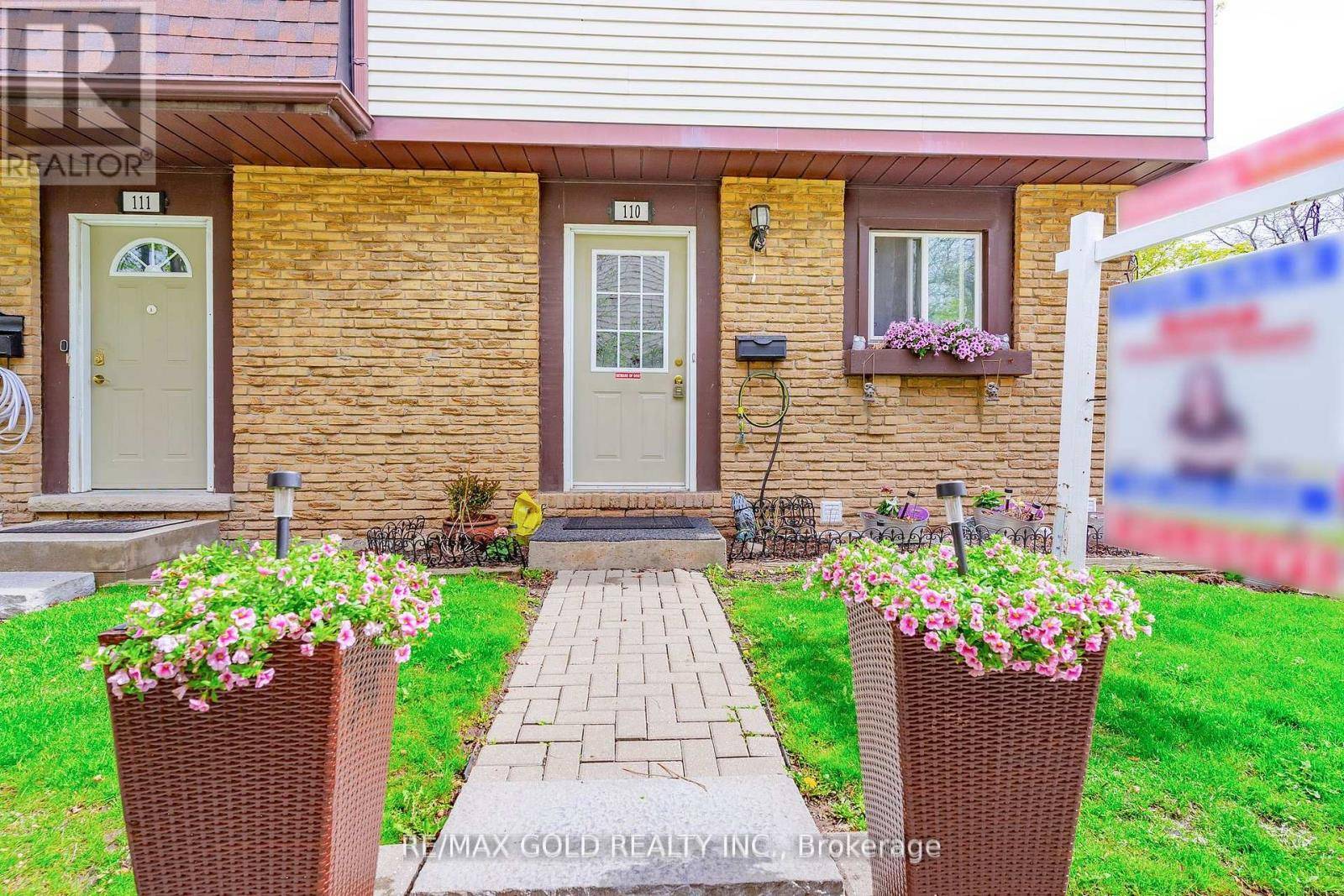 Brampton (madoc), ON L6V3C5,45 Hansen RD North #110