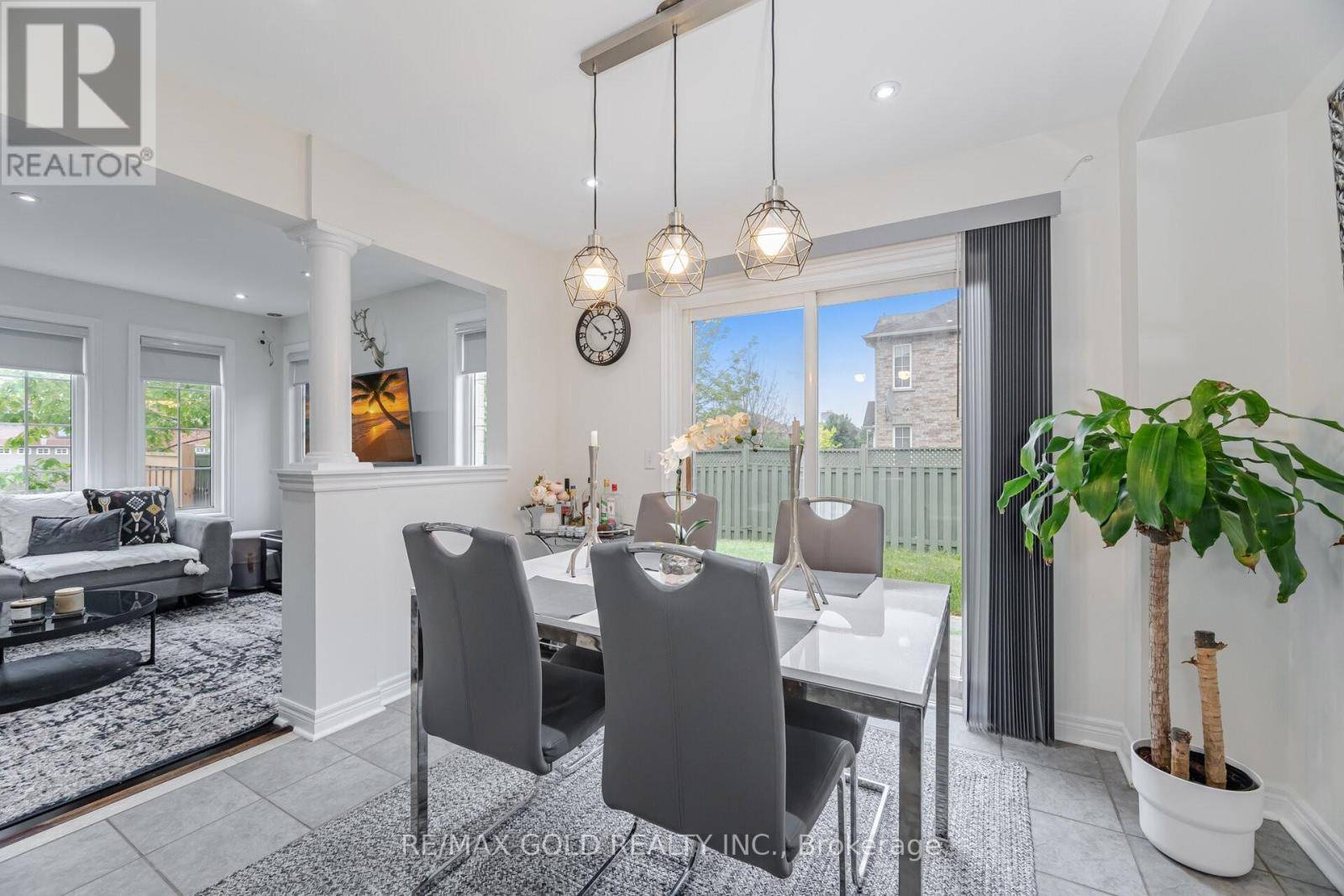 Brampton (bram East), ON L6P1M1,14 WESTBROOK AVENUE