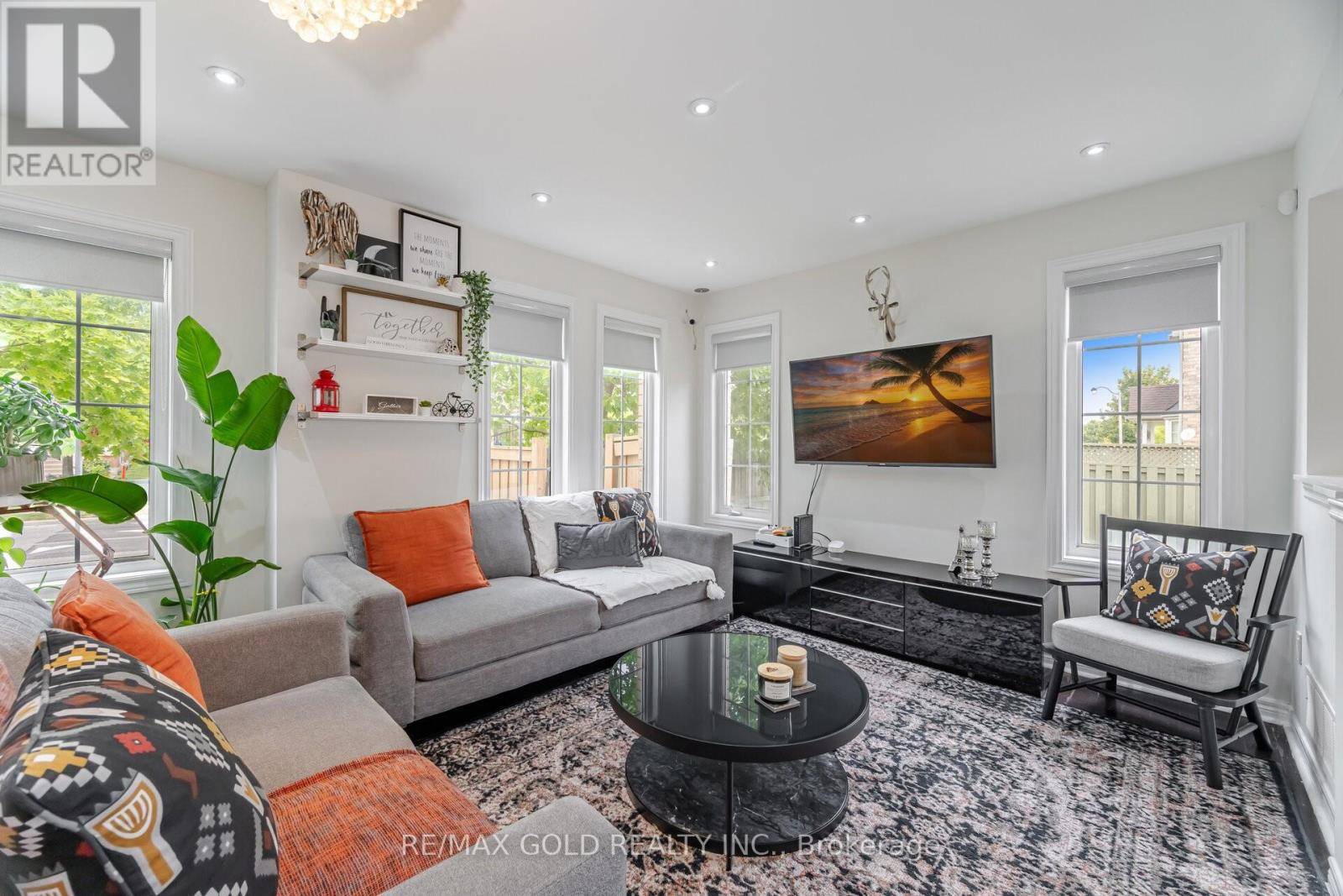 Brampton (bram East), ON L6P1M1,14 WESTBROOK AVENUE