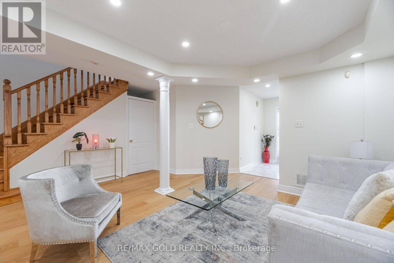 Brampton (bram East), ON L6P1M2,27 WHITEHOUSE CRESCENT
