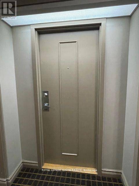 Mississauga (cooksville), ON L5B4B1,135 Hillcrest AVE #1104