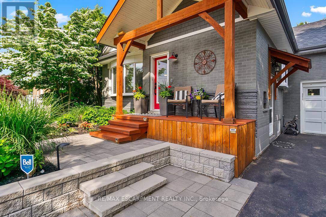 Burlington (brant), ON L7S1L1,1389 OLGA DRIVE