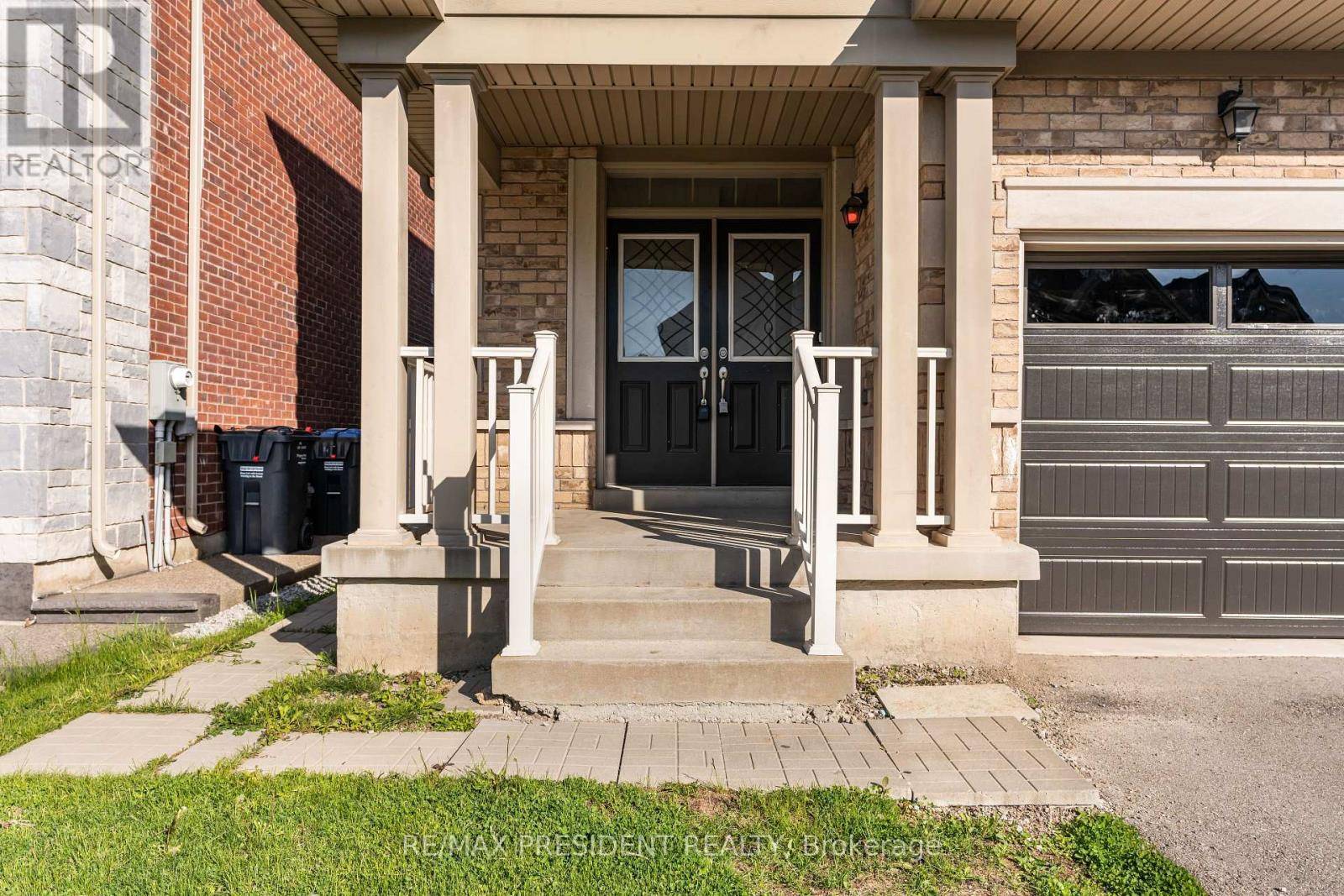 Brampton (credit Valley), ON L6X5G1,41 BASSETT CRESCENT