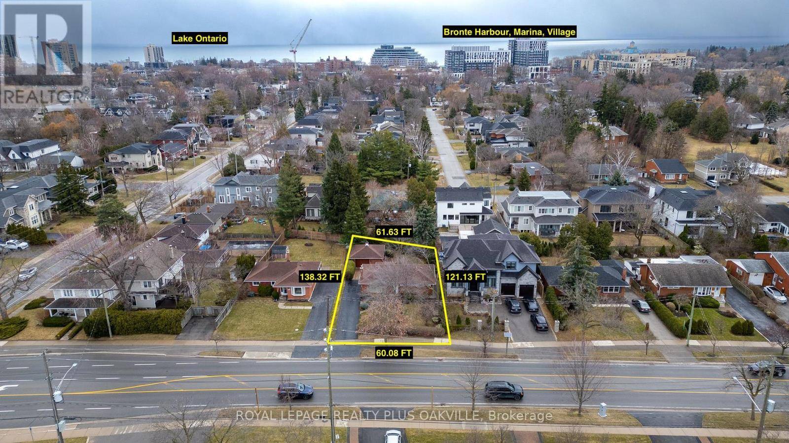 Oakville (br Bronte), ON L6L2B2,2416 REBECCA STREET