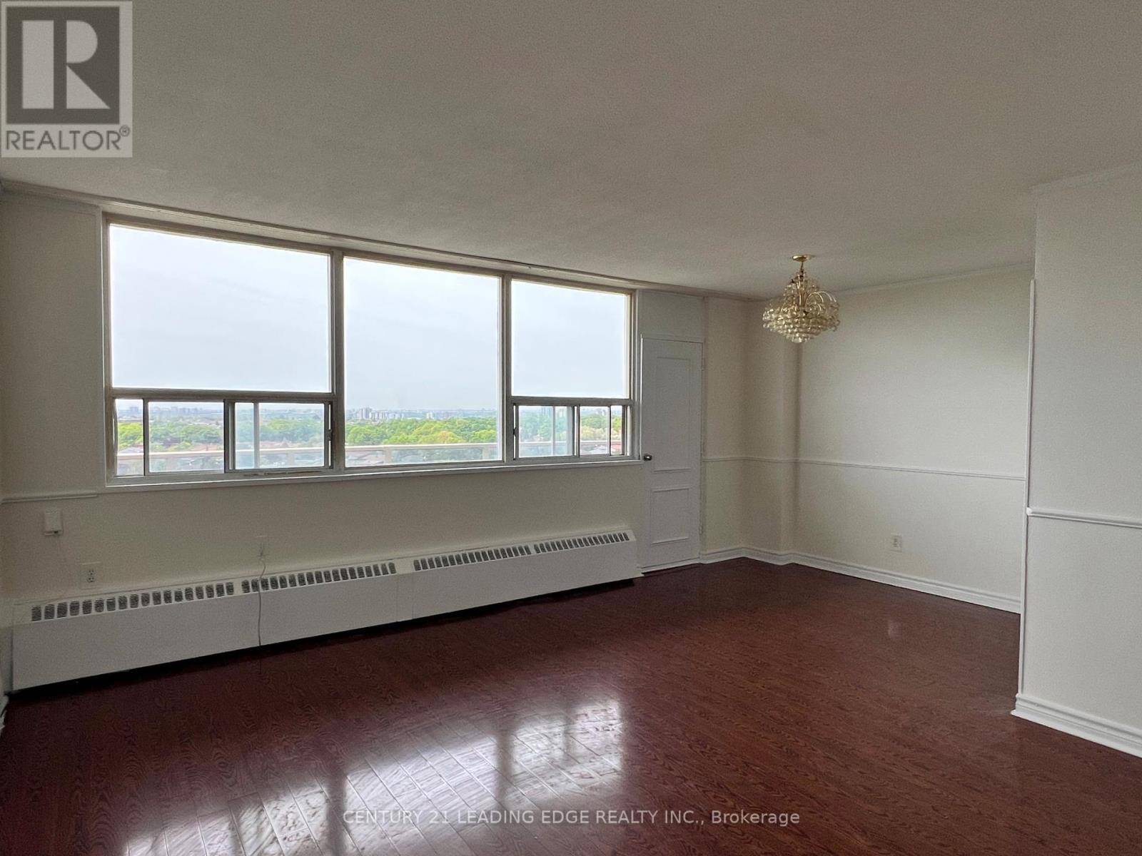 Toronto (york University Heights), ON M3J1B2,80 Grandravine DR #916