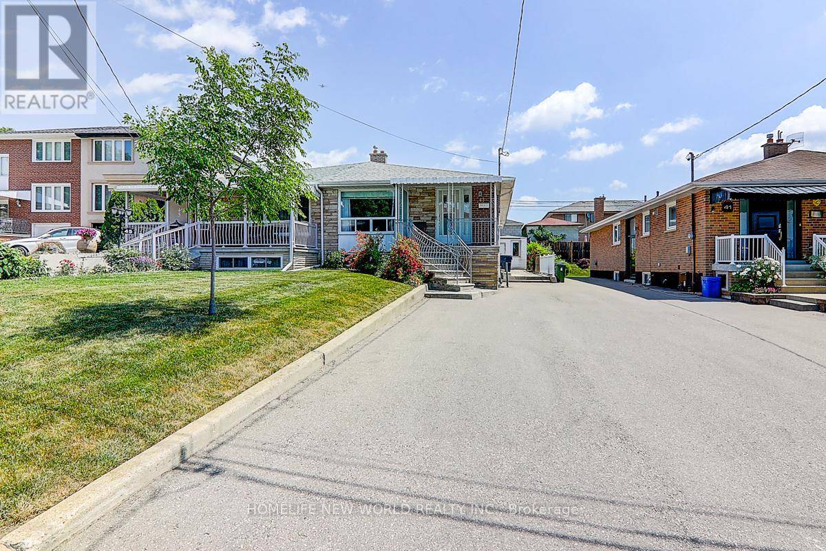 Toronto (glenfield-jane Heights), ON M3L1T1,43 COQUETTE ROAD